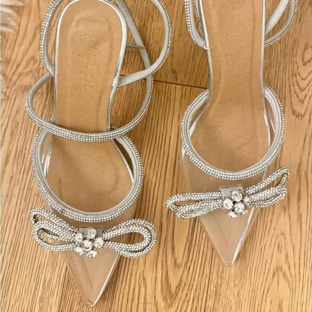 Billini heels never worn brand new